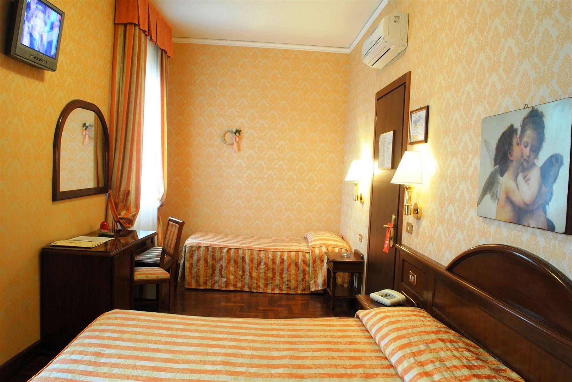 Hotel Boccaccio Florence Ngoại thất bức ảnh