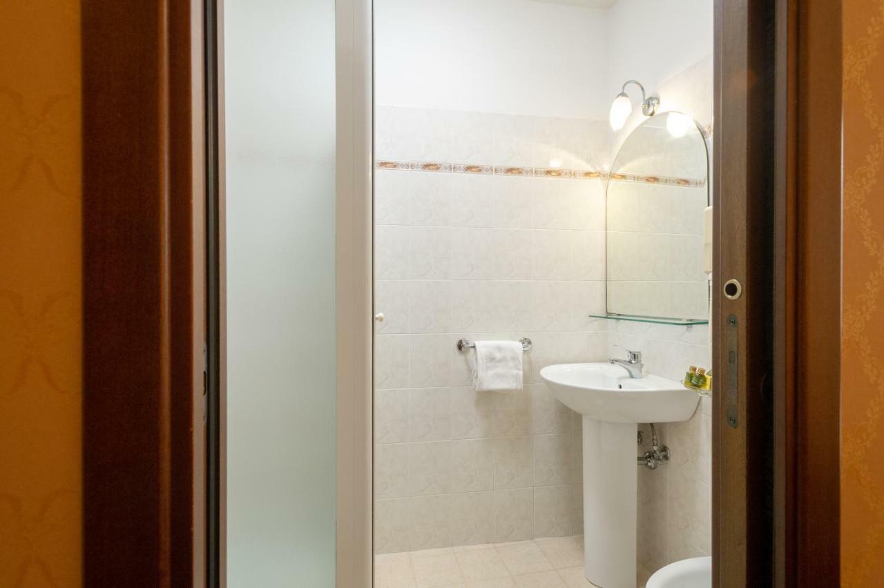 Hotel Boccaccio Florence Ngoại thất bức ảnh